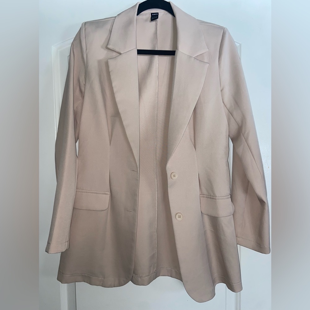 Classy beige/ pink blazer